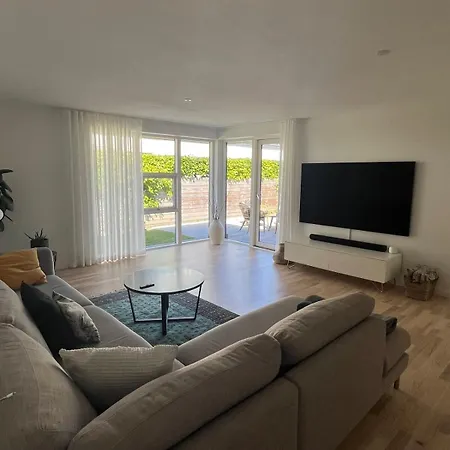 Spacious Luxury In קופנהגן