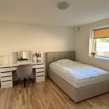 Spacious Luxury In וילה