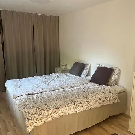 Spacious Luxury In 빌라